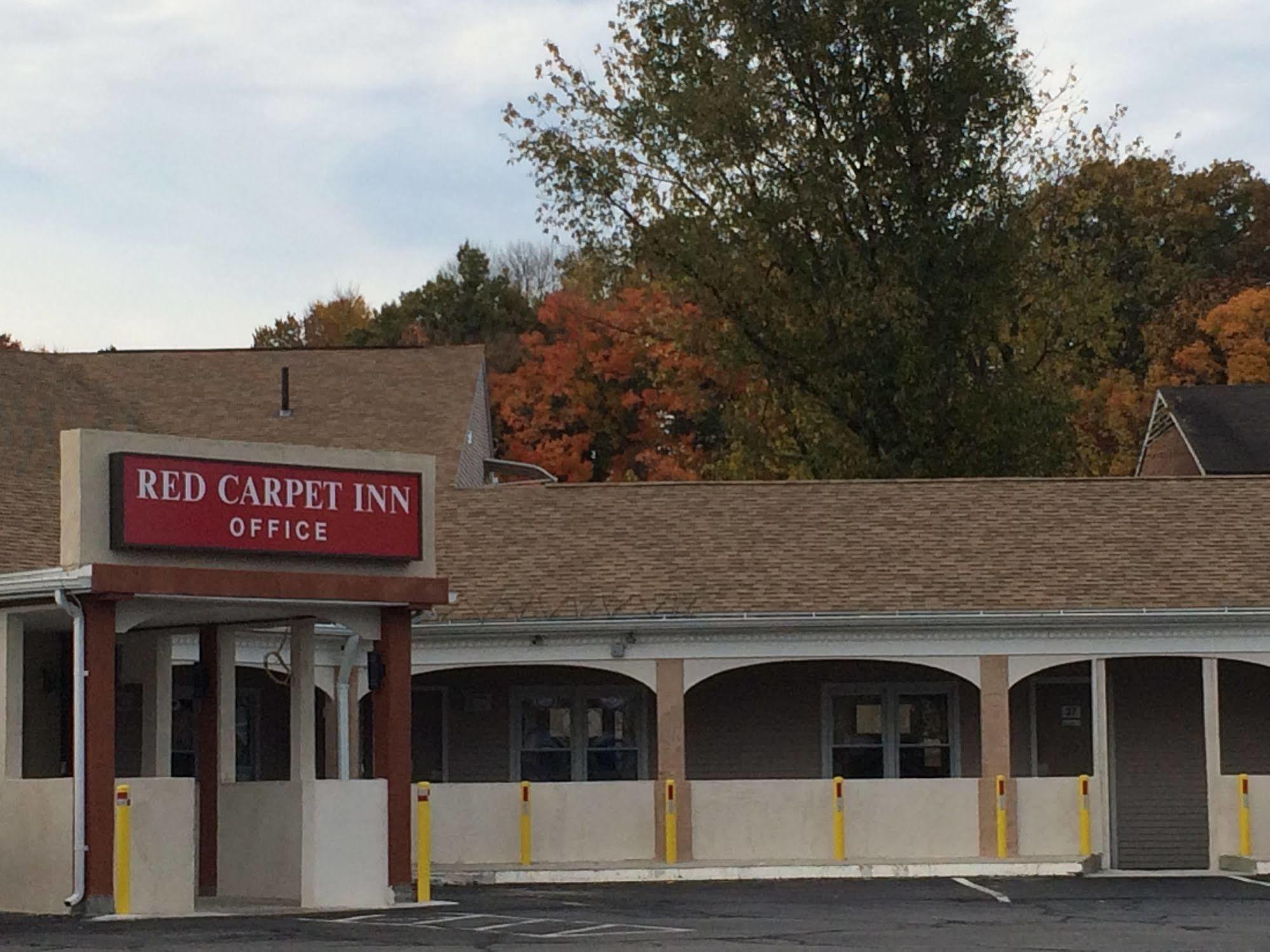 Motel Red Carpet West Springfield
